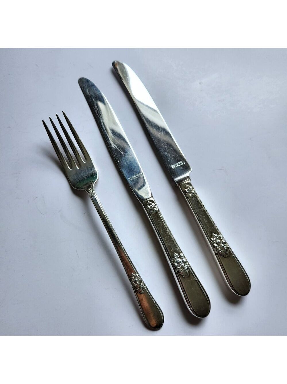 1847 Rogers Bros “Adoration” Silverplate Flatware – Vintage Floral Pattern